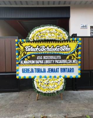 Papan Bunga Duka di Babirik